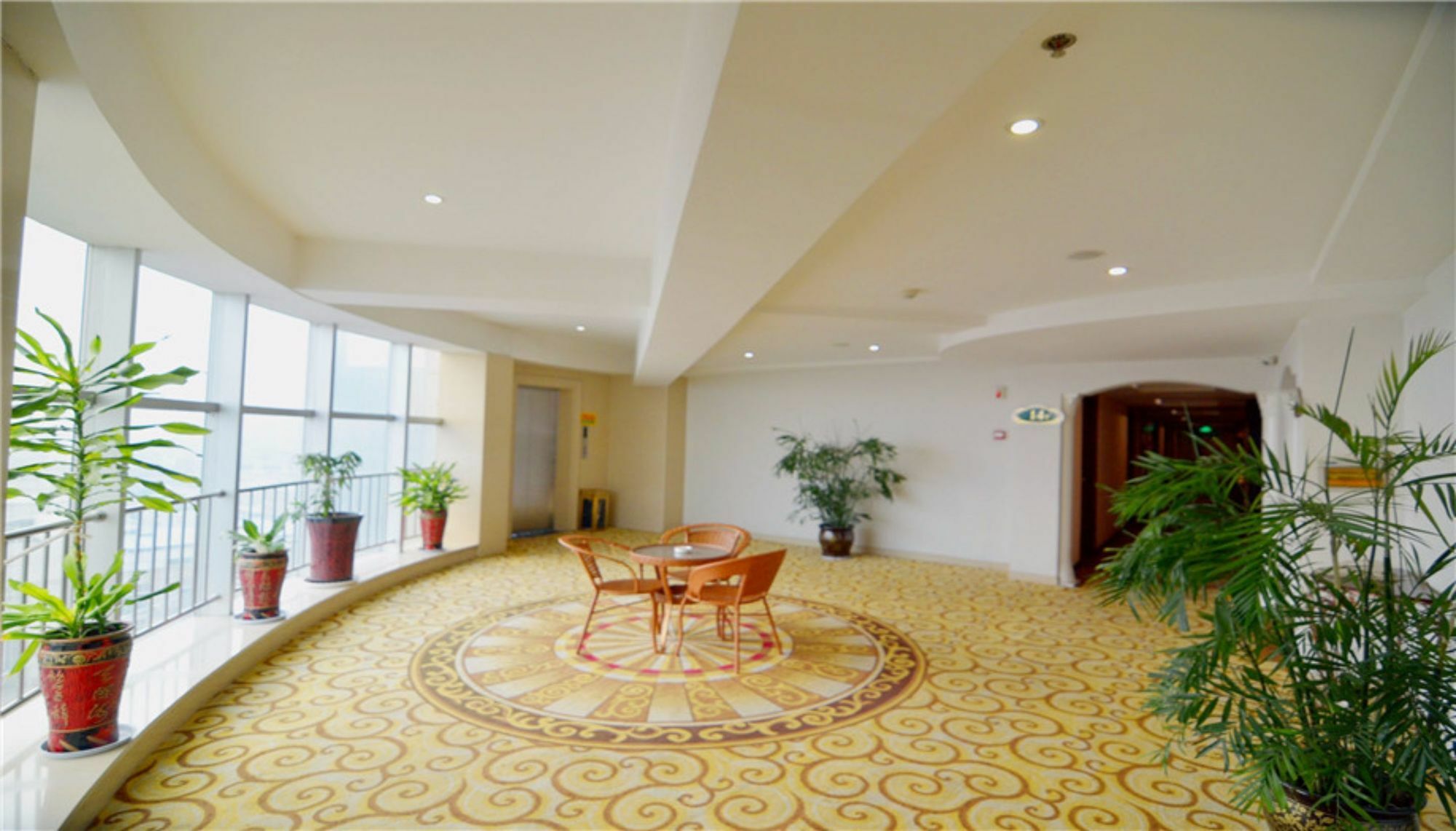 Vienna Hotel Xi'An Railway Station Екстер'єр фото