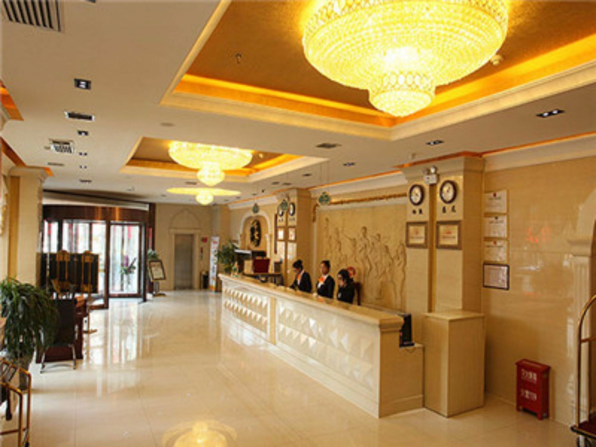 Vienna Hotel Xi'An Railway Station Екстер'єр фото